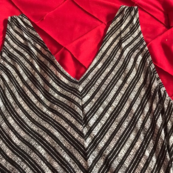 Button up black and white romper - Picture 5 of 5